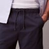 Pantaloni scurți chino din Cotton Stretch, cu talie elastică Pantaloni scurți chino din Cotton Stretch, cu talie elastică
