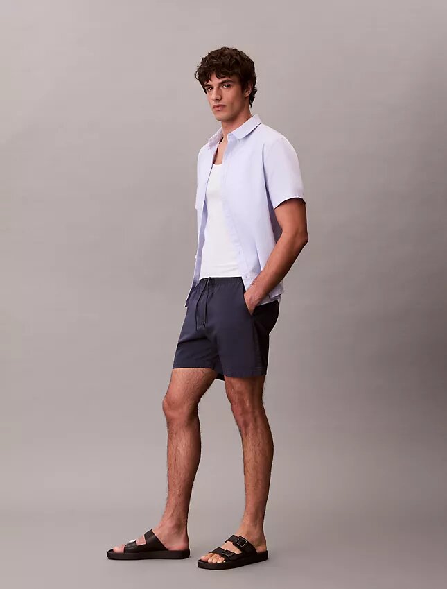 Pantaloni scurți chino din Cotton Stretch, cu talie elastică Pantaloni scurți chino din Cotton Stretch, cu talie elastică