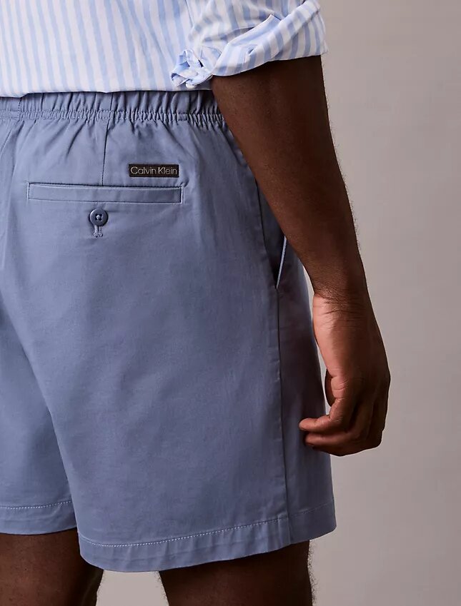 Pantaloni scurți chino din Cotton Stretch, cu talie elastică Pantaloni scurți chino din Cotton Stretch, cu talie elastică
