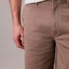 Pantaloni scurți chino largi în stilul anilor ’90 Pantaloni scurți chino largi în stilul anilor ’90