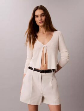 Pantaloni scurți croiți din amestec de in
