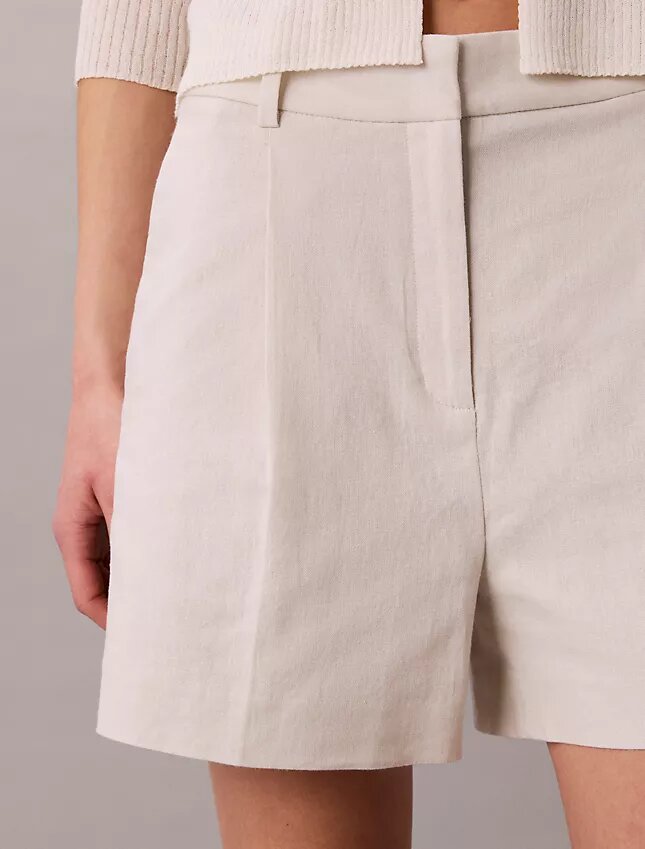 Pantaloni scurți croiți din amestec de in Pantaloni scurți croiți din amestec de in