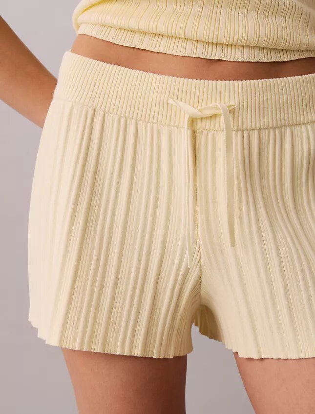 Pantaloni scurți cu talie elastică Pantaloni scurți cu talie elastică
