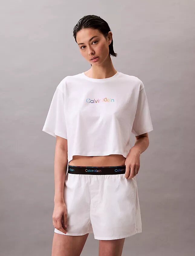 Pantaloni scurți de dormit din poplin cu logo Pride Pantaloni scurți de dormit din poplin cu logo Pride