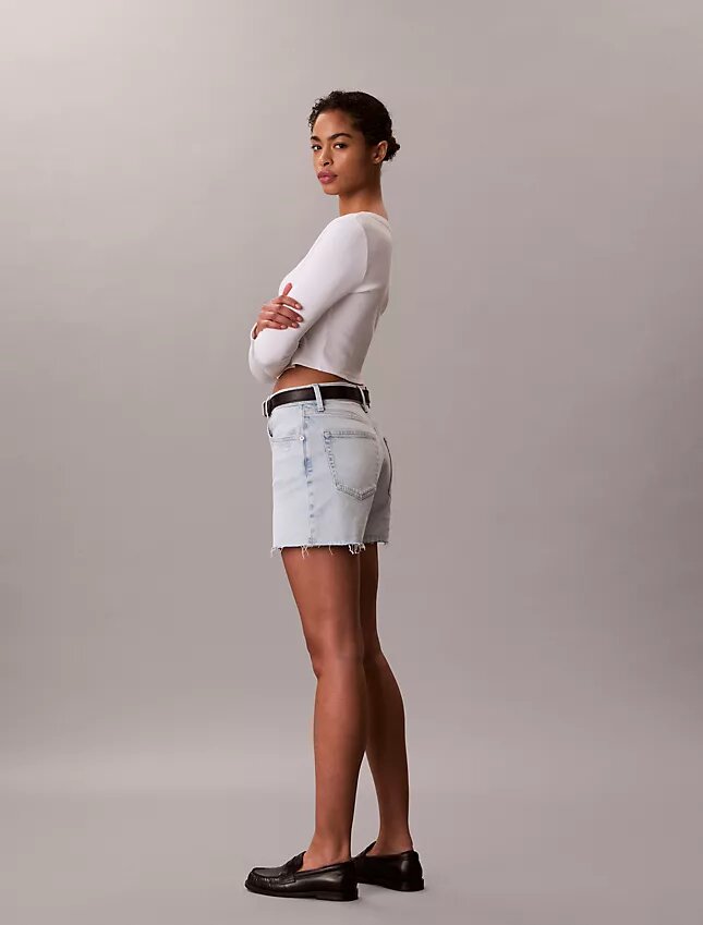 Pantaloni scurți din denim cu talie înaltă Pantaloni scurți din denim cu talie înaltă