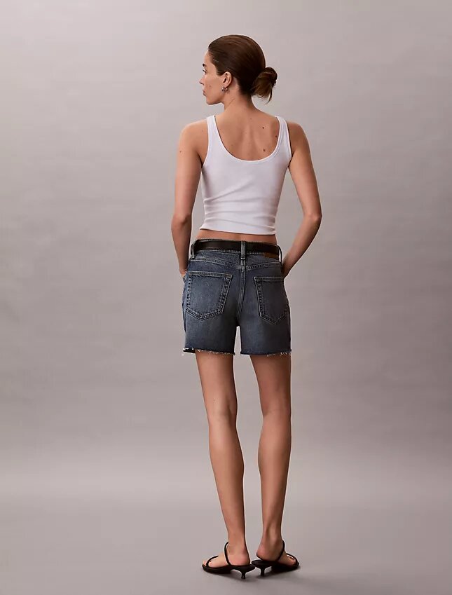 Pantaloni scurți din denim cu talie înaltă Pantaloni scurți din denim cu talie înaltă
