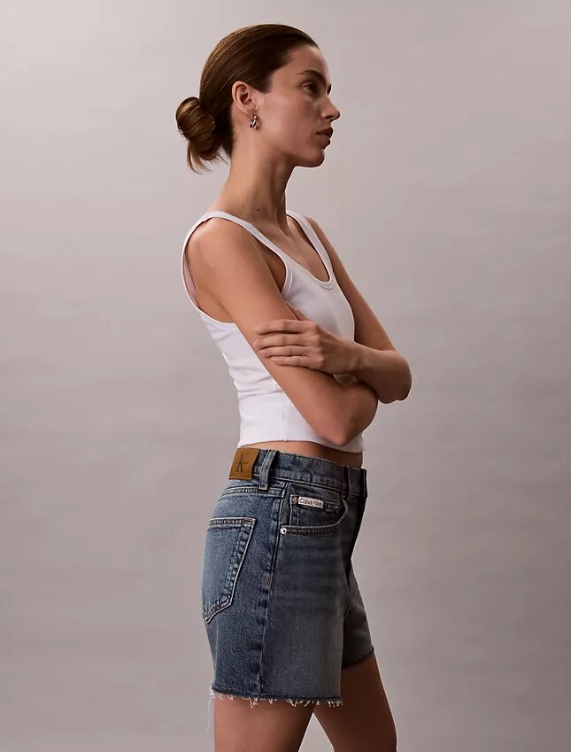 Pantaloni scurți din denim cu talie înaltă Pantaloni scurți din denim cu talie înaltă