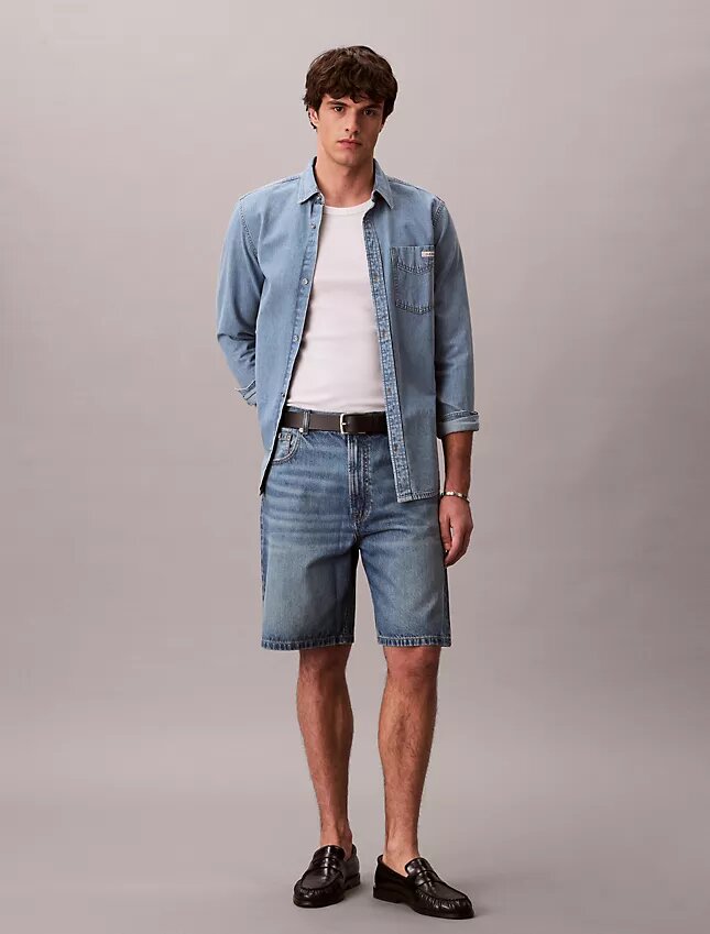 Pantaloni scurți din denim în stilul anilor ’90 Pantaloni scurți din denim în stilul anilor ’90