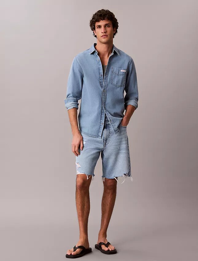 Pantaloni scurți din denim în stilul anilor ’90 Pantaloni scurți din denim în stilul anilor ’90