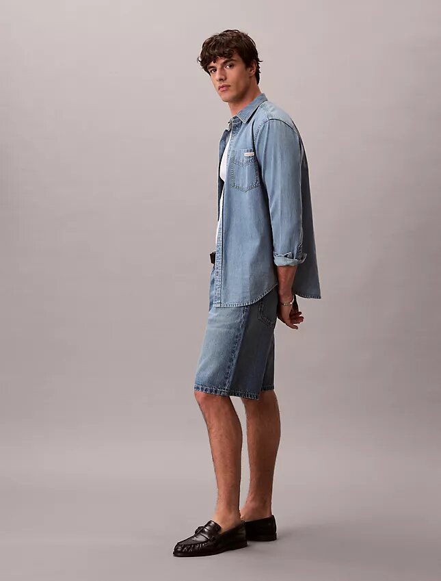 Pantaloni scurți din denim în stilul anilor ’90 Pantaloni scurți din denim în stilul anilor ’90