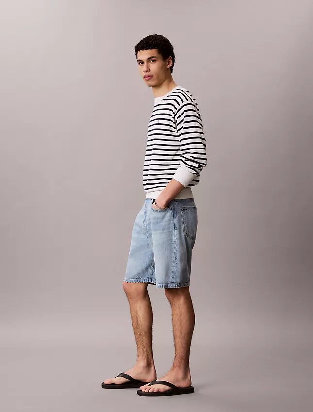 Pantaloni scurți din denim în stilul anilor ’90 Pantaloni scurți din denim în stilul anilor ’90