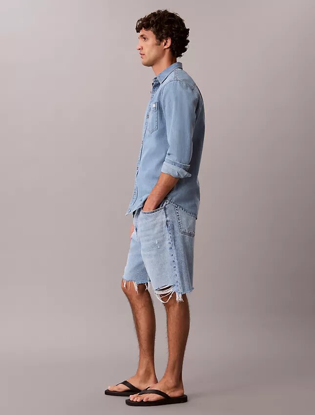 Pantaloni scurți din denim în stilul anilor ’90 Pantaloni scurți din denim în stilul anilor ’90