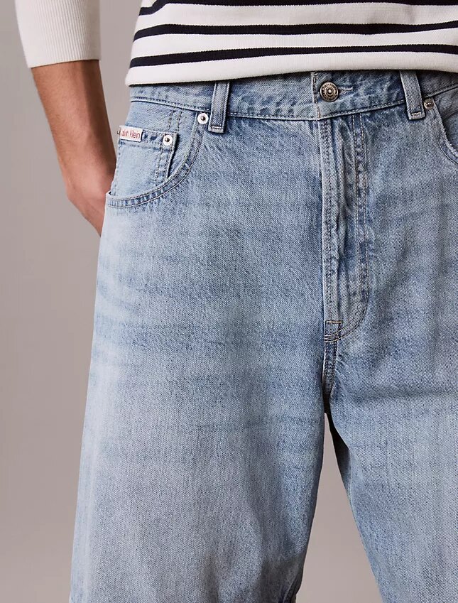 Pantaloni scurți din denim în stilul anilor ’90 Pantaloni scurți din denim în stilul anilor ’90