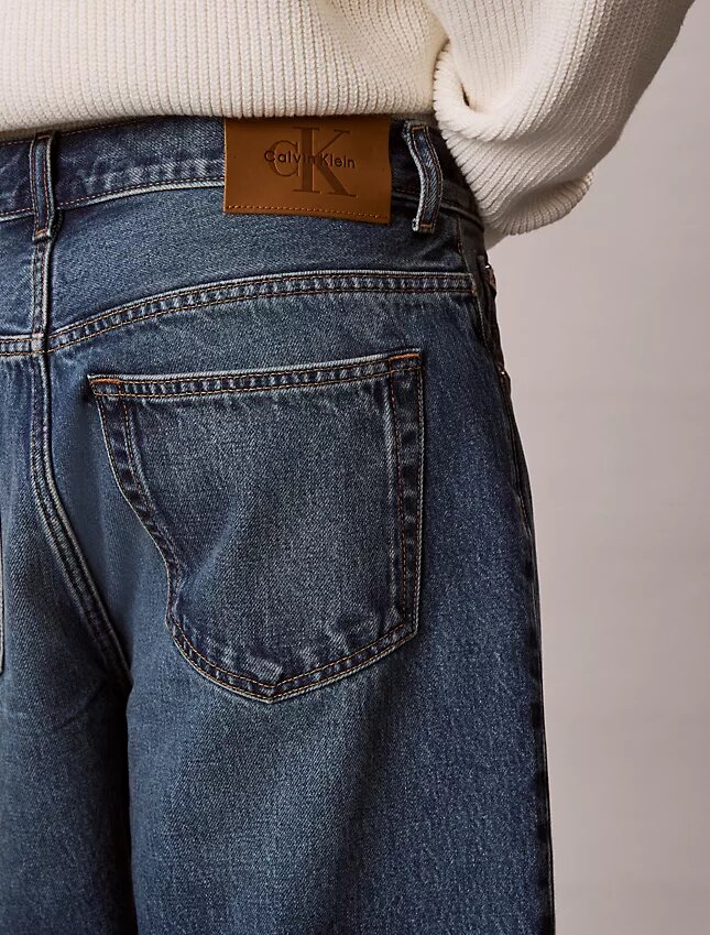 Pantaloni scurți din denim în stilul anilor ’90 Pantaloni scurți din denim în stilul anilor ’90