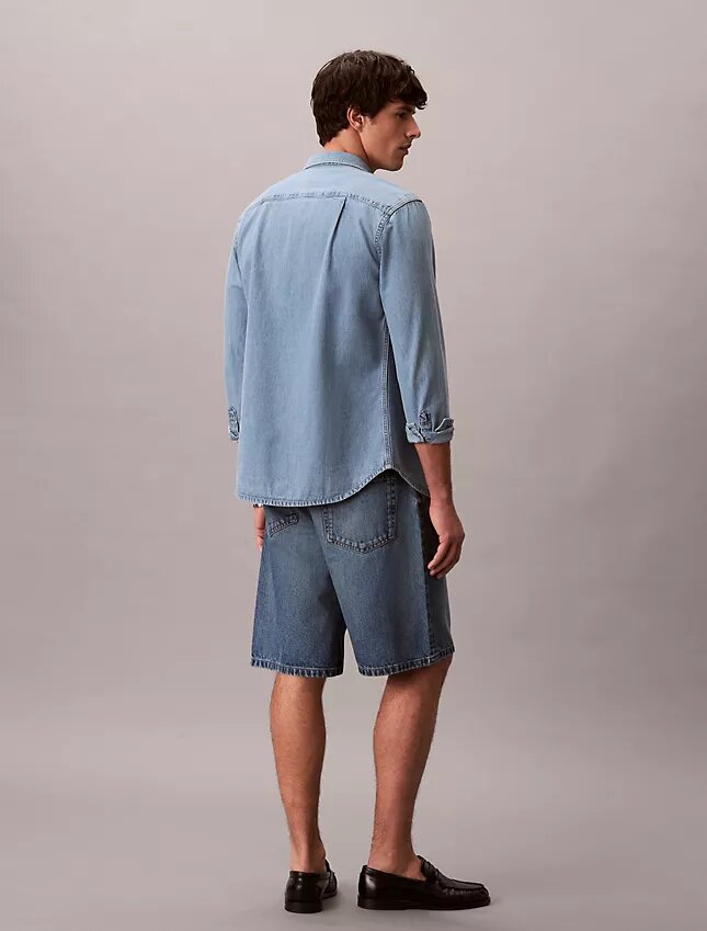Pantaloni scurți din denim în stilul anilor ’90 Pantaloni scurți din denim în stilul anilor ’90