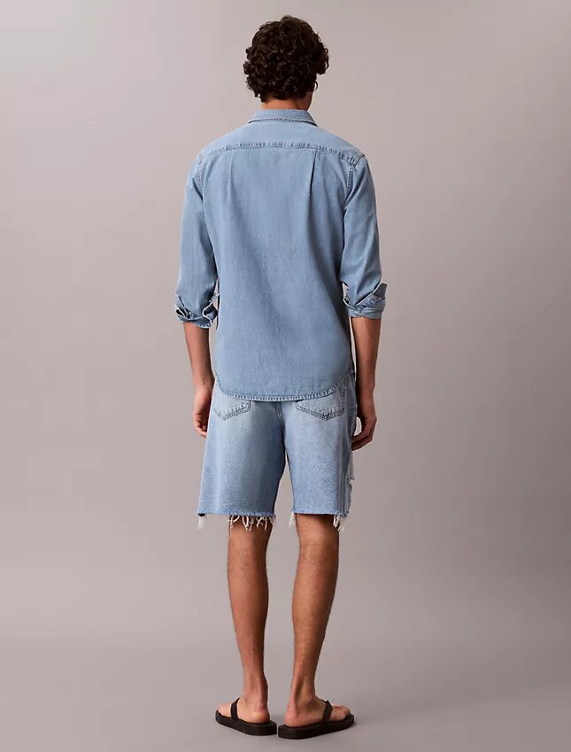 Pantaloni scurți din denim în stilul anilor ’90 Pantaloni scurți din denim în stilul anilor ’90