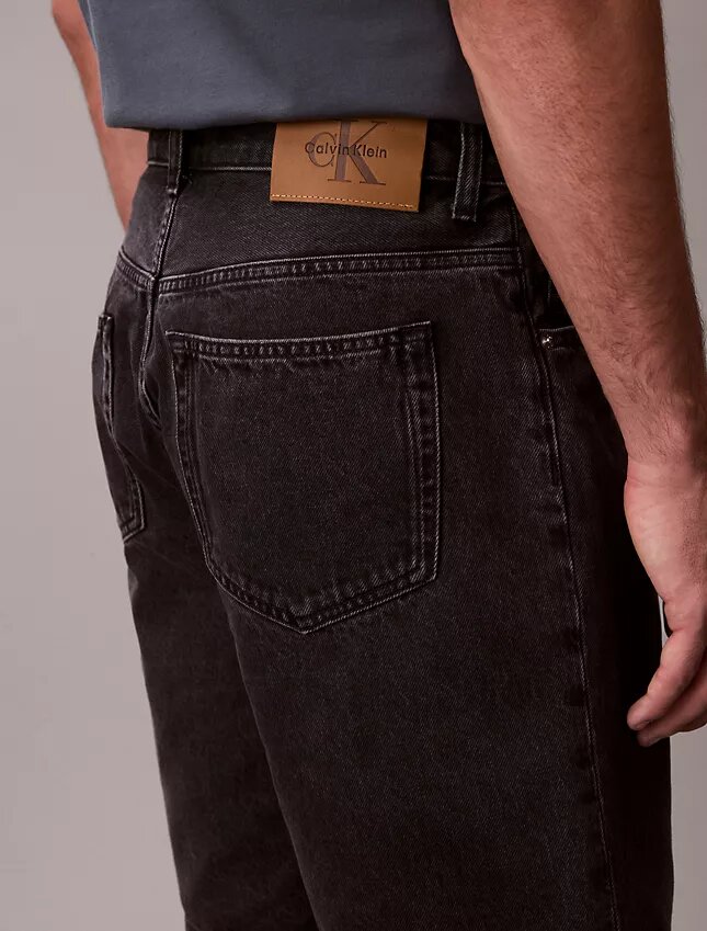 Pantaloni scurți din denim în stilul anilor ’90 Pantaloni scurți din denim în stilul anilor ’90