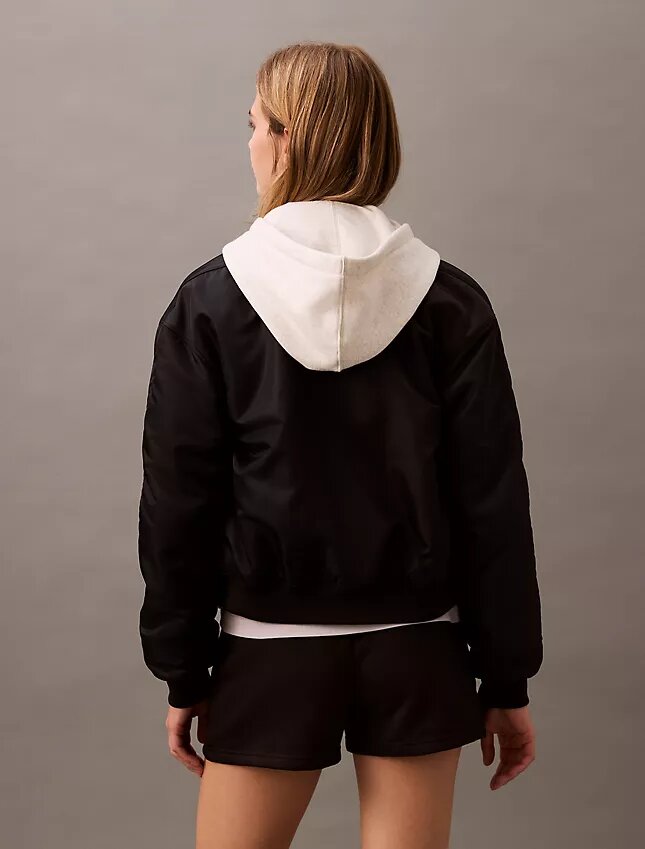 Pantaloni scurți din fleece cu logo de arhivă Pantaloni scurți din fleece cu logo de arhivă