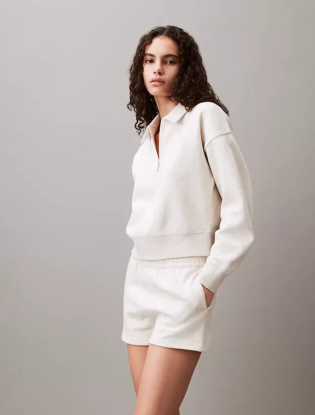 Pantaloni scurți din fleece cu logo de arhivă Pantaloni scurți din fleece cu logo de arhivă