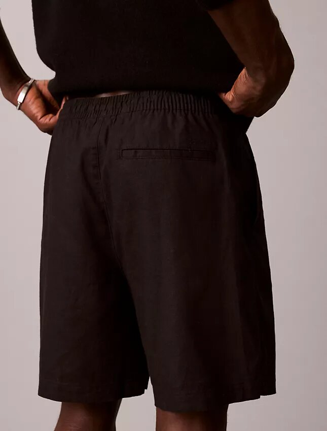 Pantaloni scurți din in și bumbac, fără nasturi Pantaloni scurți din in și bumbac, fără nasturi