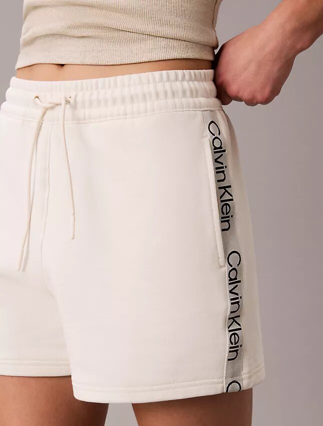 Pantaloni scurți din material frotir cu bandă cu logo Pantaloni scurți din material frotir cu bandă cu logo