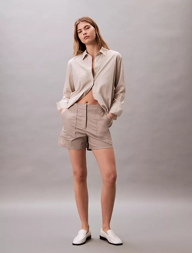 Pantaloni scurți din satin de bumbac Pantaloni scurți din satin de bumbac