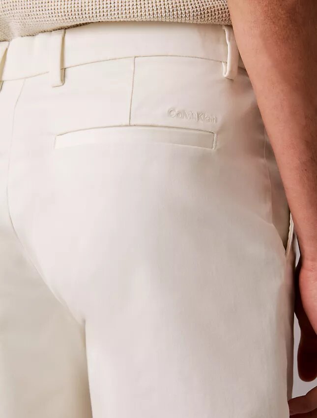 Pantaloni scurți drepți din Cotton Stretch Pantaloni scurți drepți din Cotton Stretch