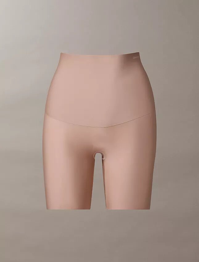 Pantaloni scurți netezitori, ca o a doua piele Pantaloni scurți netezitori, ca o a doua piele