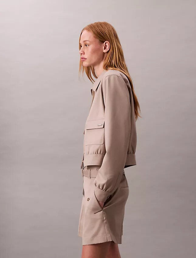 Pantaloni scurți utilitari din amestec de lână cu model în zig-zag Pantaloni scurți utilitari din amestec de lână cu model în zig-zag