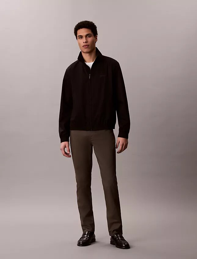 Pantaloni slim cu 5 buzunare Pantaloni slim cu 5 buzunare