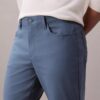 Pantaloni slim cu 5 buzunare Pantaloni slim cu 5 buzunare