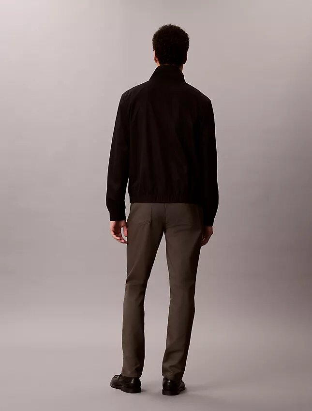 Pantaloni slim cu 5 buzunare Pantaloni slim cu 5 buzunare