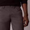 Pantaloni slim cu 5 buzunare Pantaloni slim cu 5 buzunare