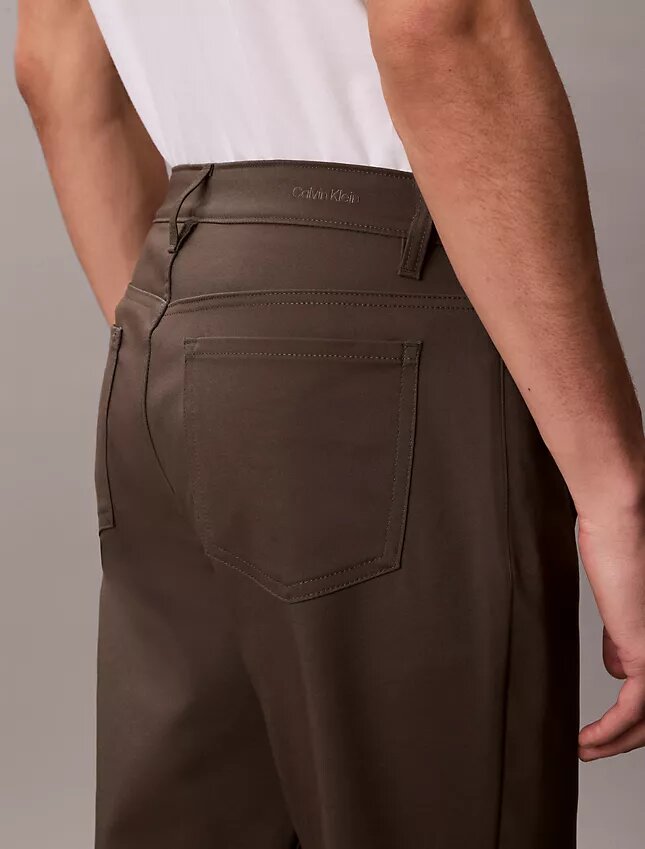 Pantaloni slim cu 5 buzunare Pantaloni slim cu 5 buzunare