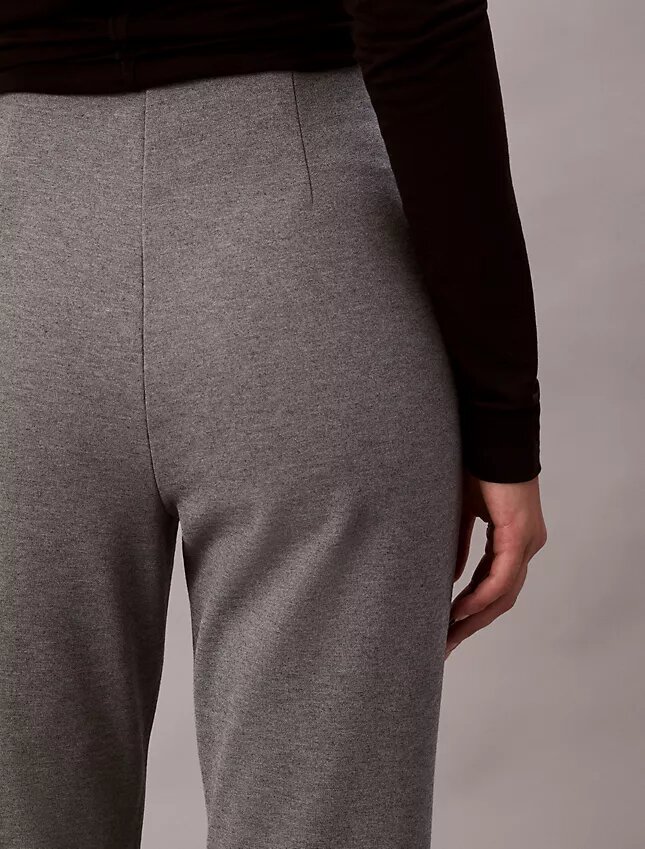 Pantaloni slim evazați din țesătură Ponte Pantaloni slim evazați din țesătură Ponte