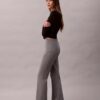 Pantaloni slim evazați din țesătură Ponte Pantaloni slim evazați din țesătură Ponte