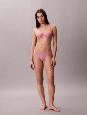 Perfectly Fit ultralegăuș, cu căptușeală ușoară, care se potrivește perfect Perfectly Fit ultralegăuș, cu căptușeală ușoară, care se potrivește perfect