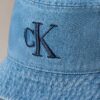 Pălărie tip bucket din denim spălat cu logo brodat