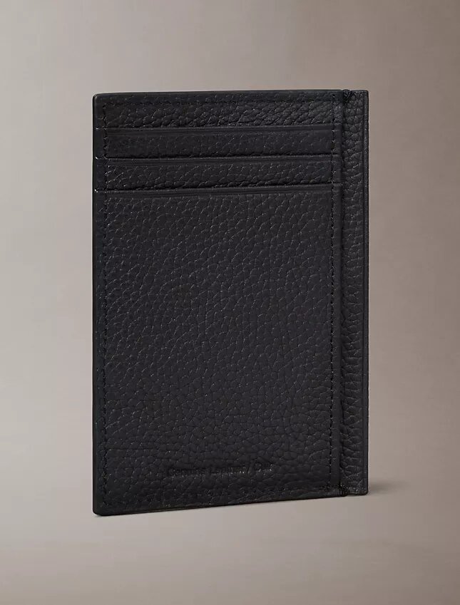 Portcard cu logo embosat Portcard cu logo embosat