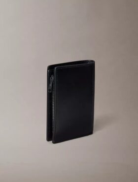 Portofel pliant cu monogramă în relief și buzunar pentru monede