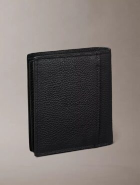Portofel subțire cu trei compartimente și portcard cu logo embosat pe folie