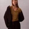 Pulover cu guler în V din lână merino Pulover cu guler în V din lână merino