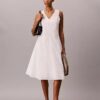 Rochie midi cu broderie Rochie midi cu broderie