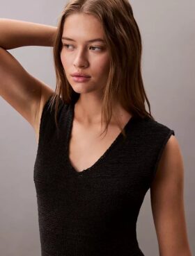 Rochie midi din tricot fără mâneci