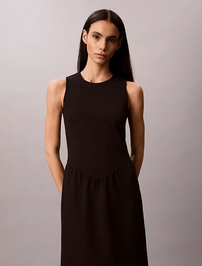 Rochie midi evazată Rochie midi evazată