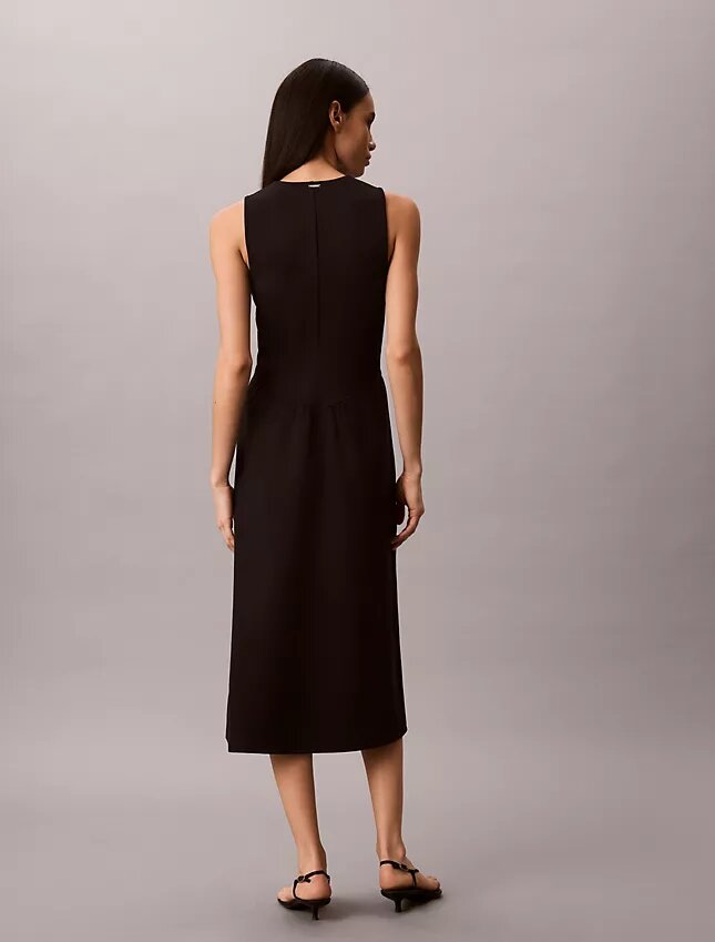 Rochie midi evazată Rochie midi evazată