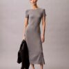 Rochie midi slim, elastică, în culori uni Rochie midi slim, elastică, în culori uni