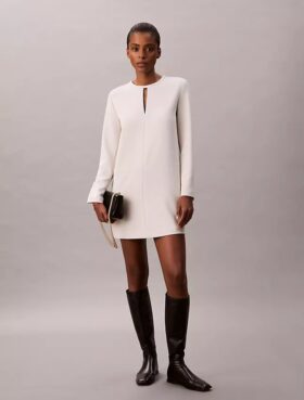 Rochie mini croită din crep