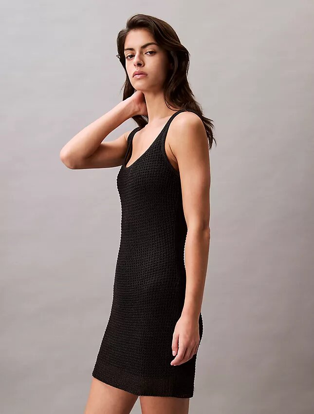 Rochie mini cu cusături de pulover Rochie mini cu cusături de pulover