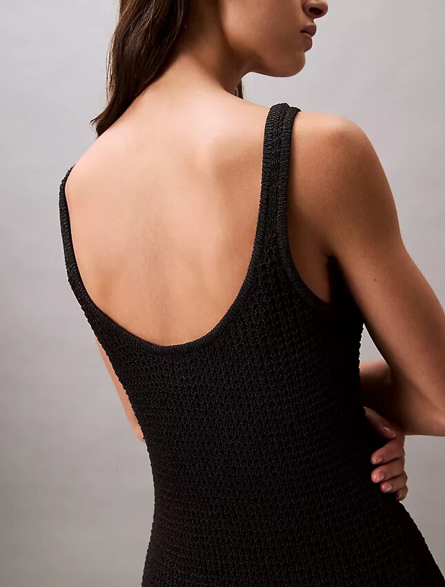 Rochie mini cu cusături de pulover Rochie mini cu cusături de pulover